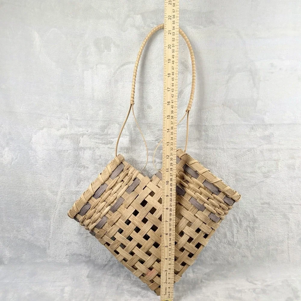 Vintage Heart Shaped Woven Wall Basket Handmade Decorative Rustic Hanging Basket